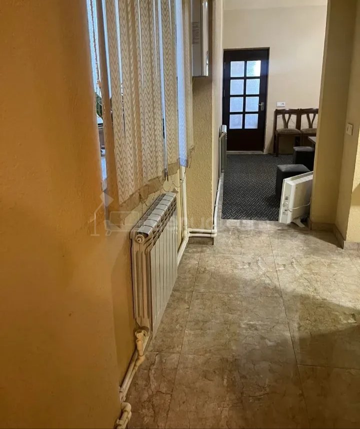 2 Սենյականոց Բնակարան Քարե Շենքում, 52քմ, 1/1 հարկ, Կապիտալ Վերանորոգված, Կահավորված, Արևկող
