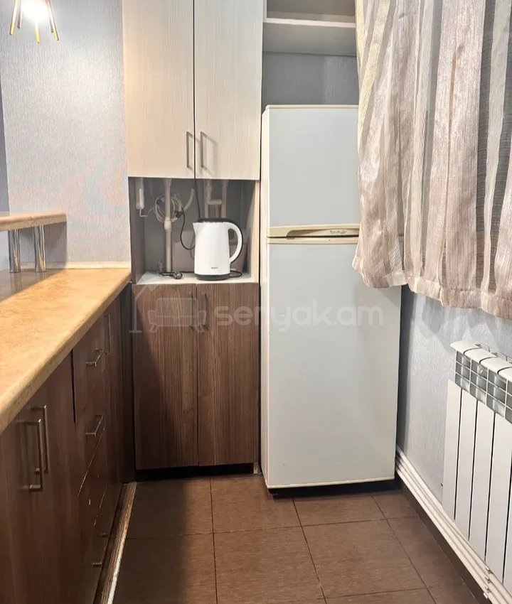 2 Սենյականոց Բնակարան Քարե Շենքում, 67քմ, 3/5 հարկ, Կապիտալ Վերանորոգված, Կահավորված