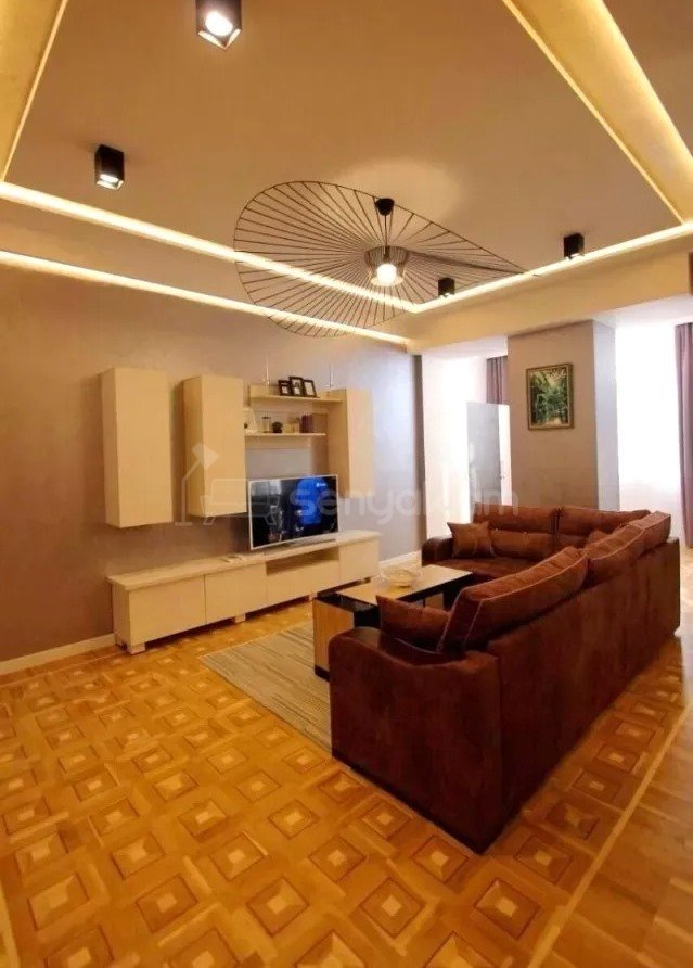 3 Սենյականոց Բնակարան, 88քմ, 2/4 հարկ, Կապիտալ Վերանորոգված