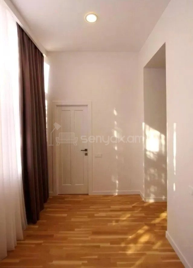 3 Սենյականոց Բնակարան, 88քմ, 2/4 հարկ, Կապիտալ Վերանորոգված