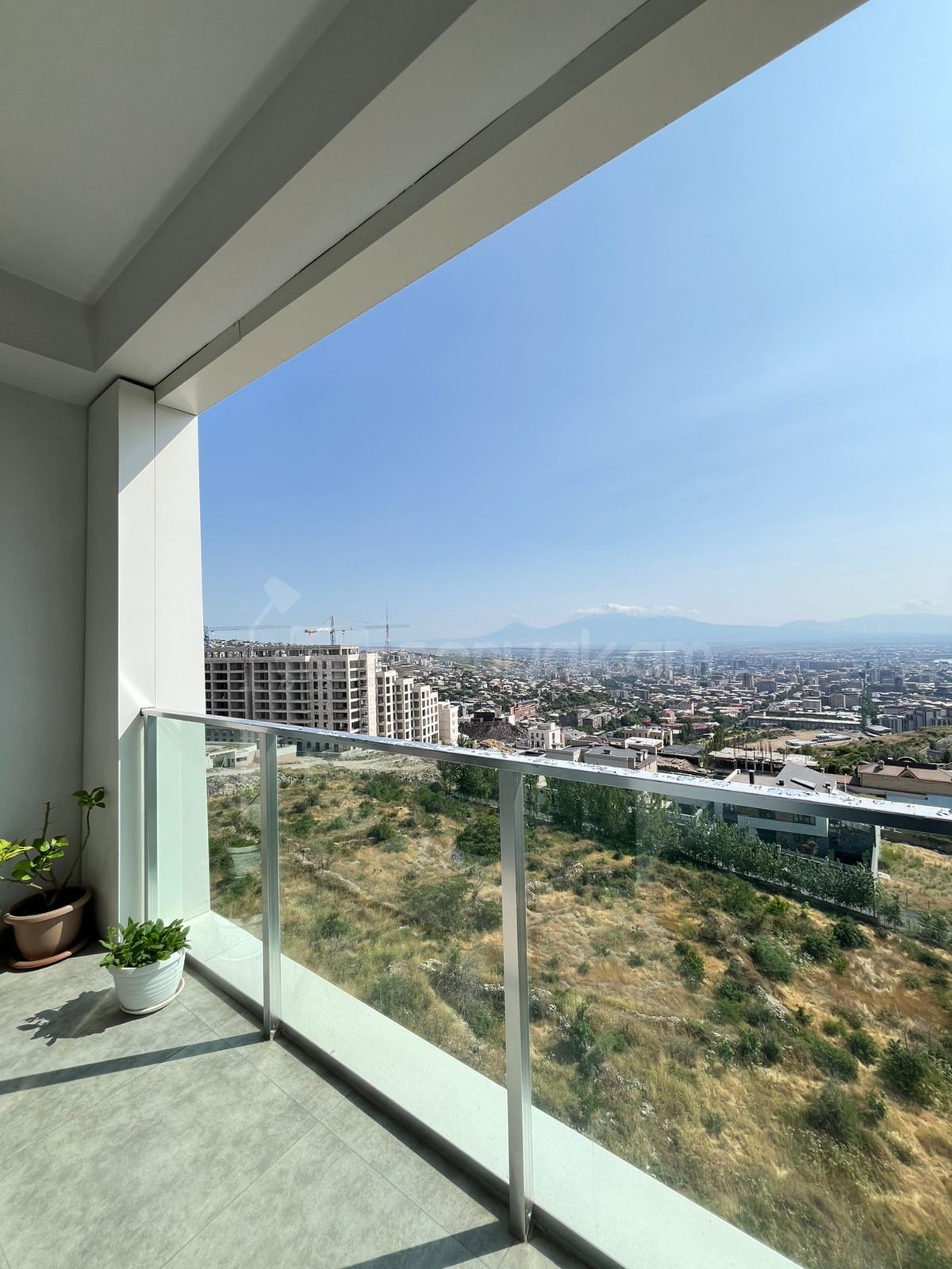 3 Սենյականոց Բնակարան Նորակառույցում, 106քմ, 9/16 հարկ, Դիզայներական Վերանորոգված