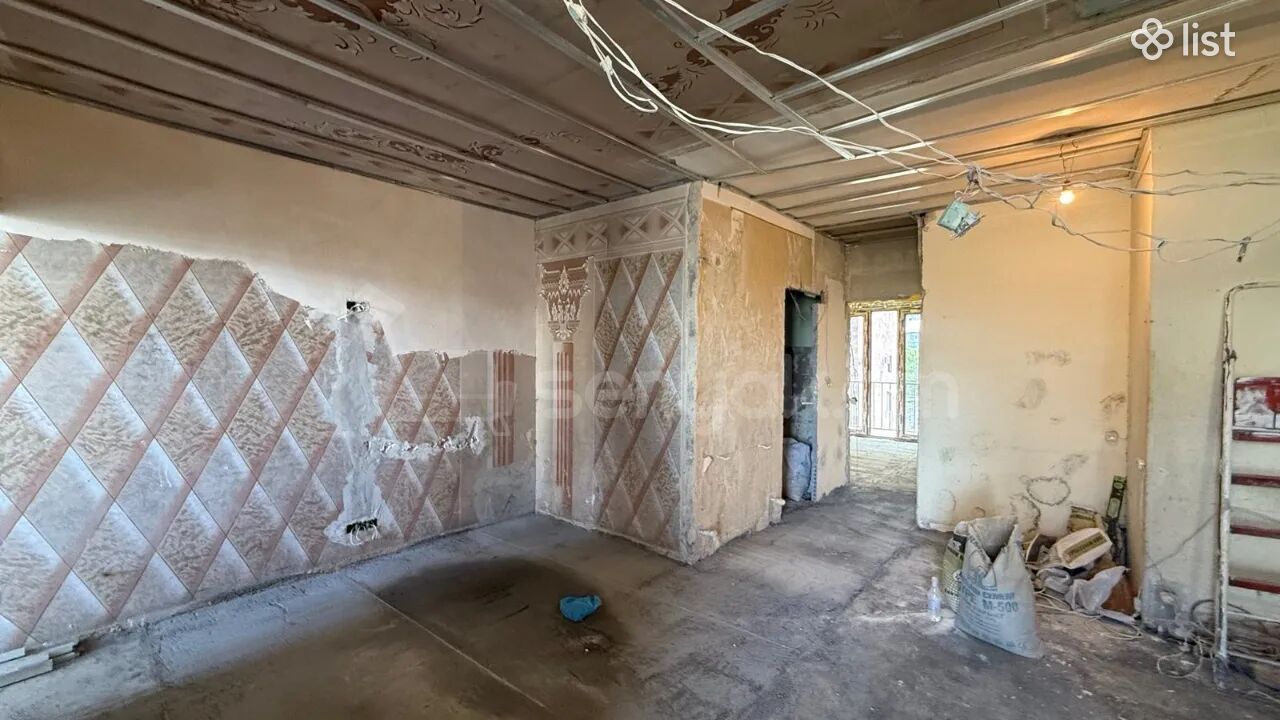 2 Սենյականոց Բնակարան Քարե Շենքում, 62քմ, 4/5 հարկ, Պետական Վիճակում