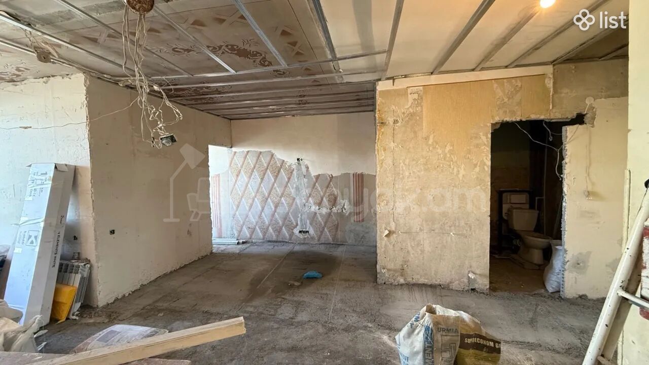 2 Սենյականոց Բնակարան Քարե Շենքում, 62քմ, 4/5 հարկ, Պետական Վիճակում