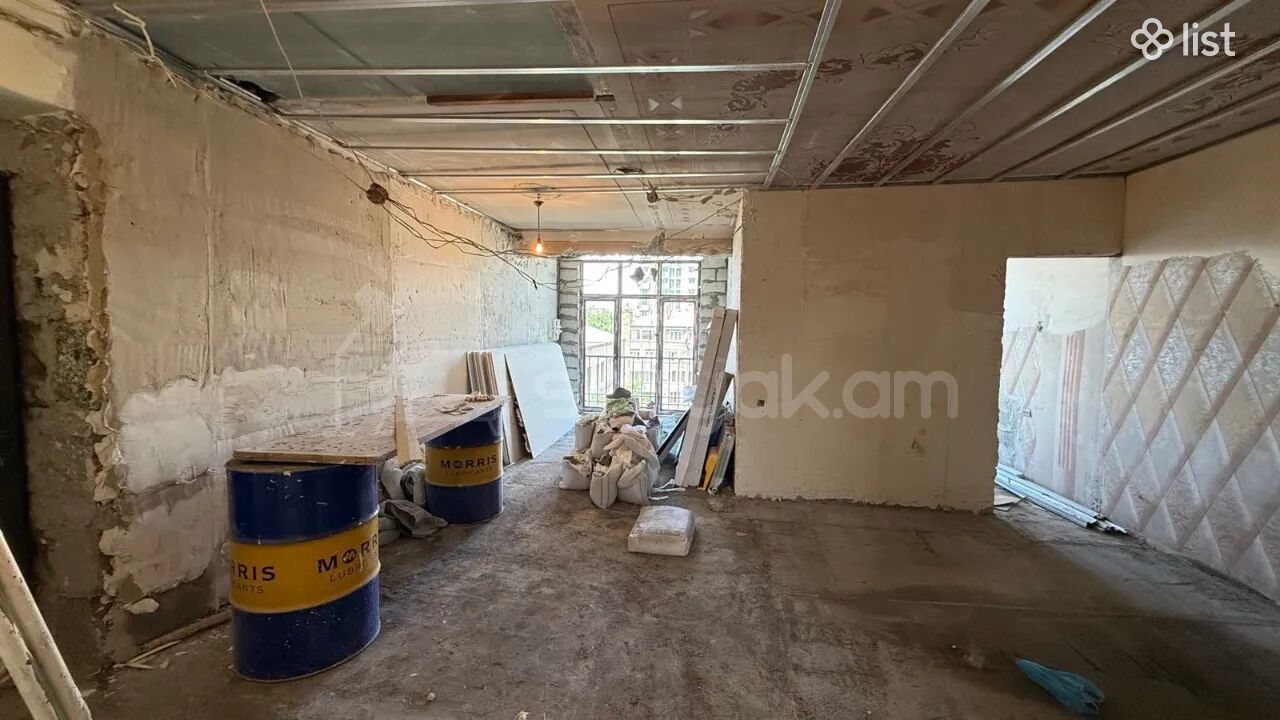 2 Սենյականոց Բնակարան Քարե Շենքում, 62քմ, 4/5 հարկ, Պետական Վիճակում