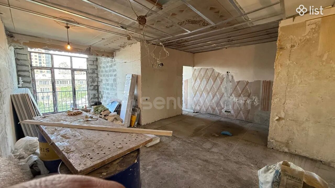 2 Սենյականոց Բնակարան Քարե Շենքում, 62քմ, 4/5 հարկ, Պետական Վիճակում