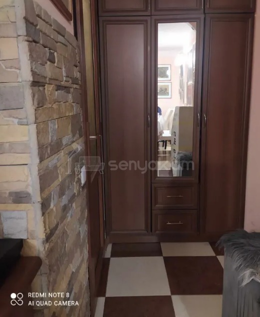 2 Սենյականոց Բնակարան Քարե Շենքում, 43քմ, 5/5 հարկ, Նորմալ Վիճակում