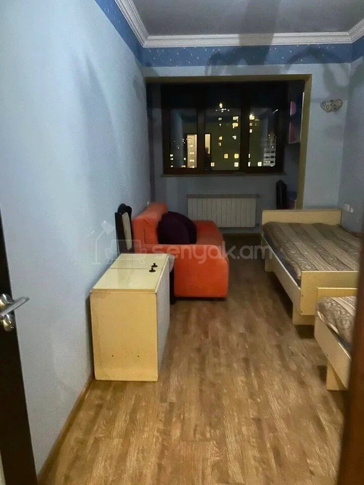 3 Սենյականոց Բնակարան, 96քմ, 9/9 հարկ, Կապիտալ Վերանորոգված
