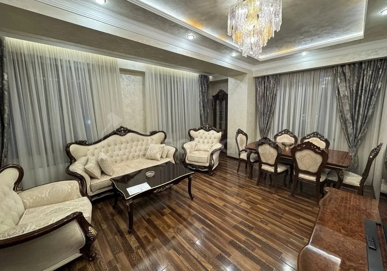 3 Սենյականոց Բնակարան Նորակառույցում, 105քմ, 2/8 հարկ, Կապիտալ Վերանորոգված