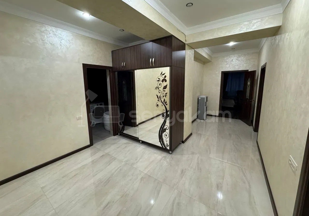 3 Սենյականոց Բնակարան Նորակառույցում, 105քմ, 2/8 հարկ, Կապիտալ Վերանորոգված