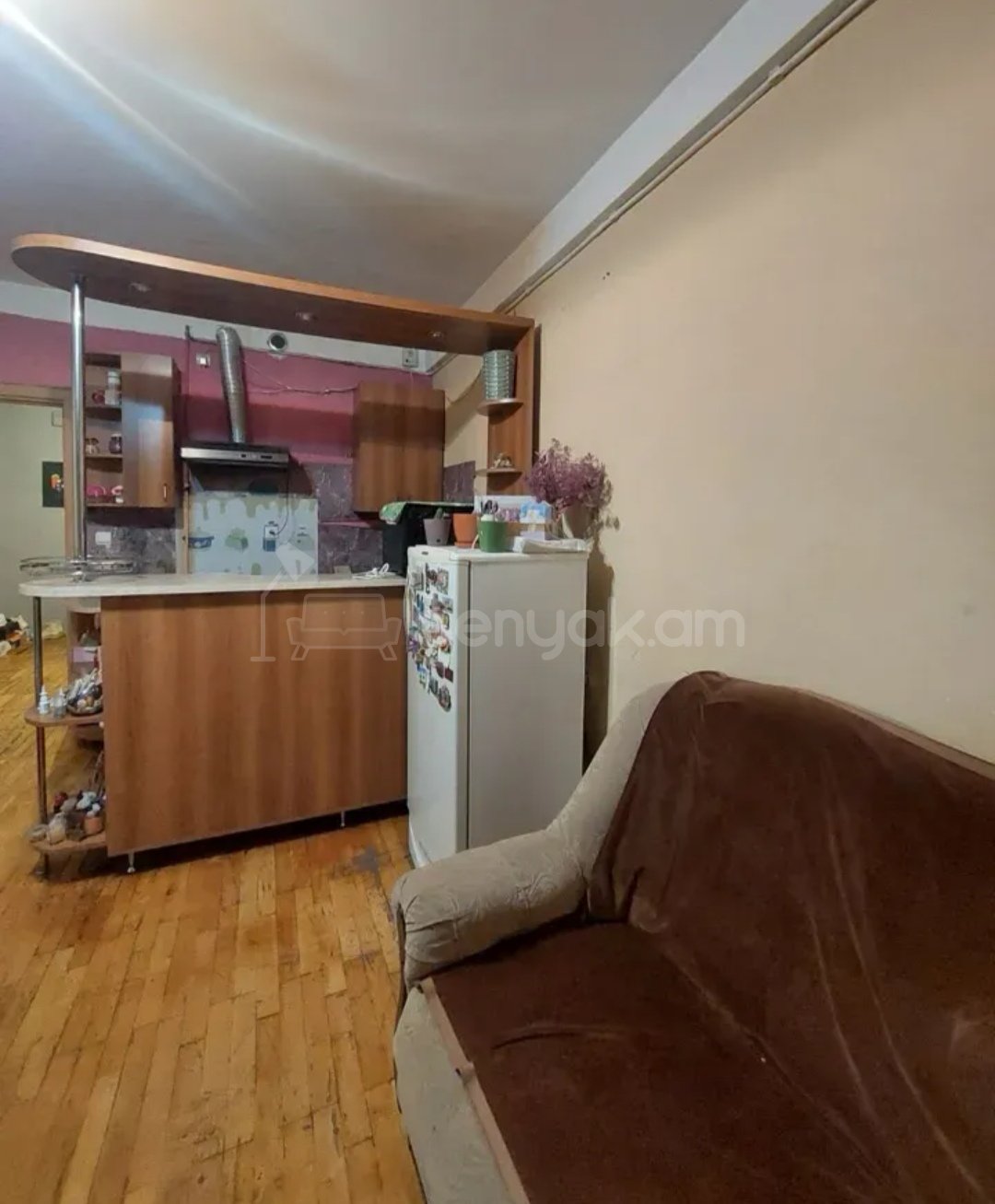 2 Սենյականոց Բնակարան Քարե Շենքում, 50քմ, 7/7 հարկ, Նորմալ Վիճակում, Կահավորված