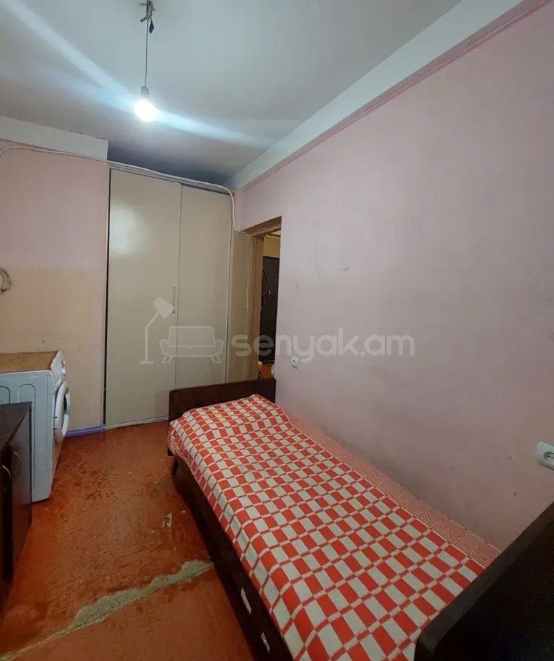 2 Սենյականոց Բնակարան Քարե Շենքում, 50քմ, 7/7 հարկ, Նորմալ Վիճակում, Կահավորված