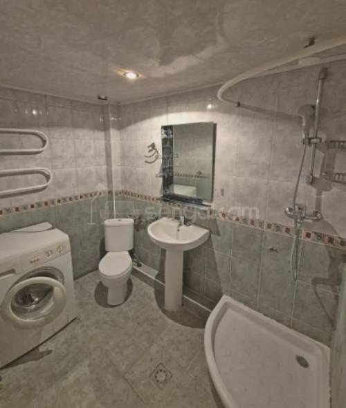 1 Սենյականոց Բնակարան Քարե Շենքում, 48քմ, 4/5 հարկ, Կոսմետիկ Վերանորոգված