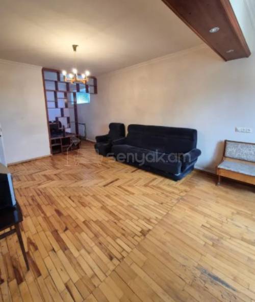 1 Սենյականոց Բնակարան Քարե Շենքում, 48քմ, 4/5 հարկ, Կոսմետիկ Վերանորոգված