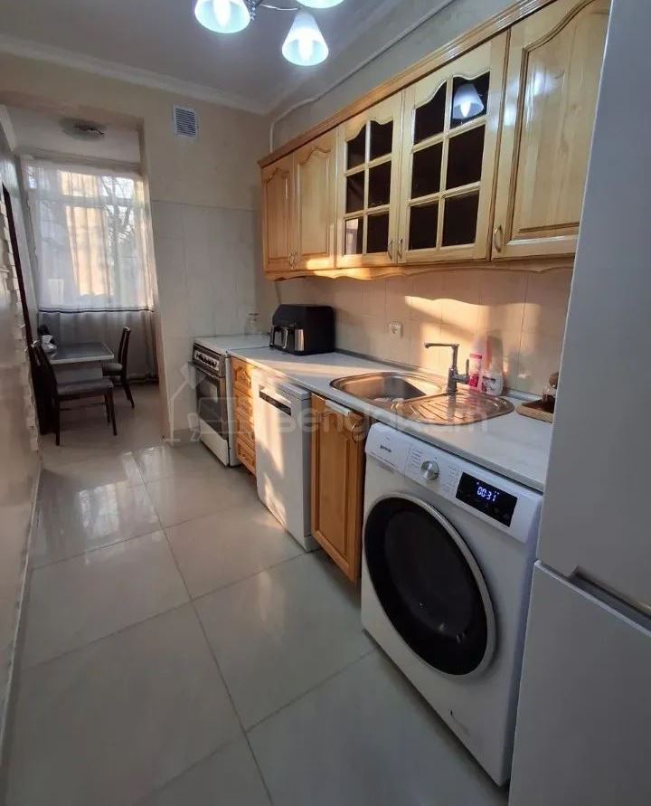 2 Սենյականոց Բնակարան Քարե Շենքում, 47քմ, 2/5 հարկ, Կապիտալ Վերանորոգված