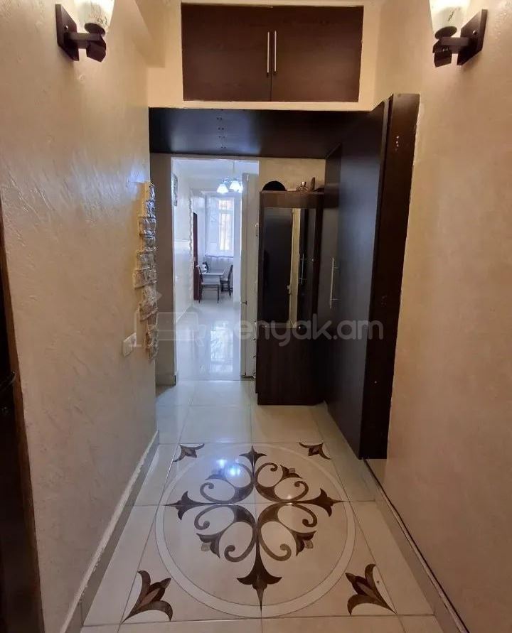 2 Սենյականոց Բնակարան Քարե Շենքում, 47քմ, 2/5 հարկ, Կապիտալ Վերանորոգված