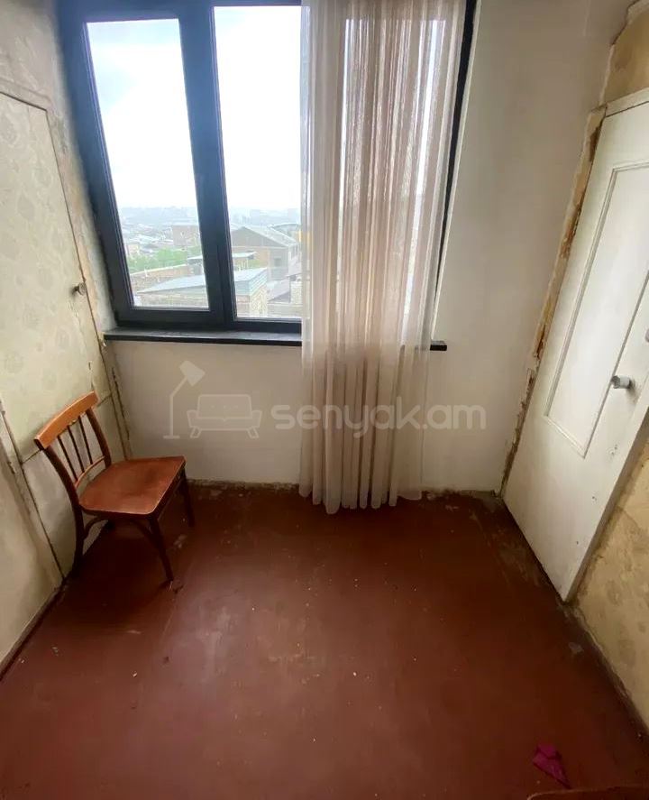 3 Սենյականոց Բնակարան Քարե Շենքում, 57քմ, 5/5 հարկ, Կոսմետիկ Վերանորոգված