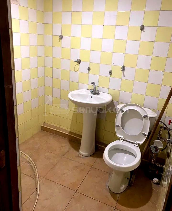 3 Սենյականոց Բնակարան Քարե Շենքում, 57քմ, 5/5 հարկ, Կոսմետիկ Վերանորոգված