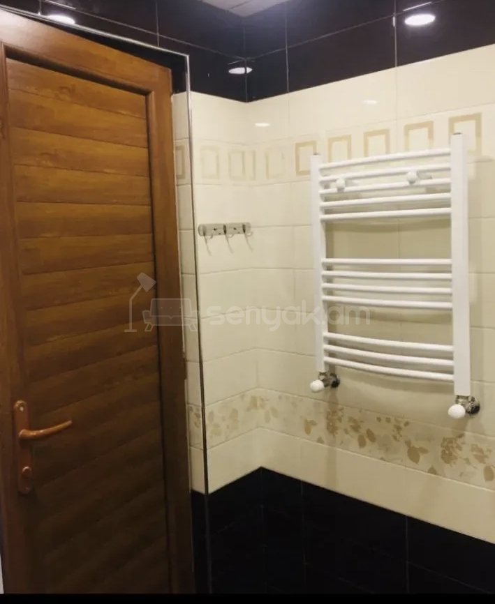 2 Սենյականոց Բնակարան Քարե Շենքում, 58քմ, 1/4 հարկ, Կապիտալ Վերանորոգված, Կահավորված