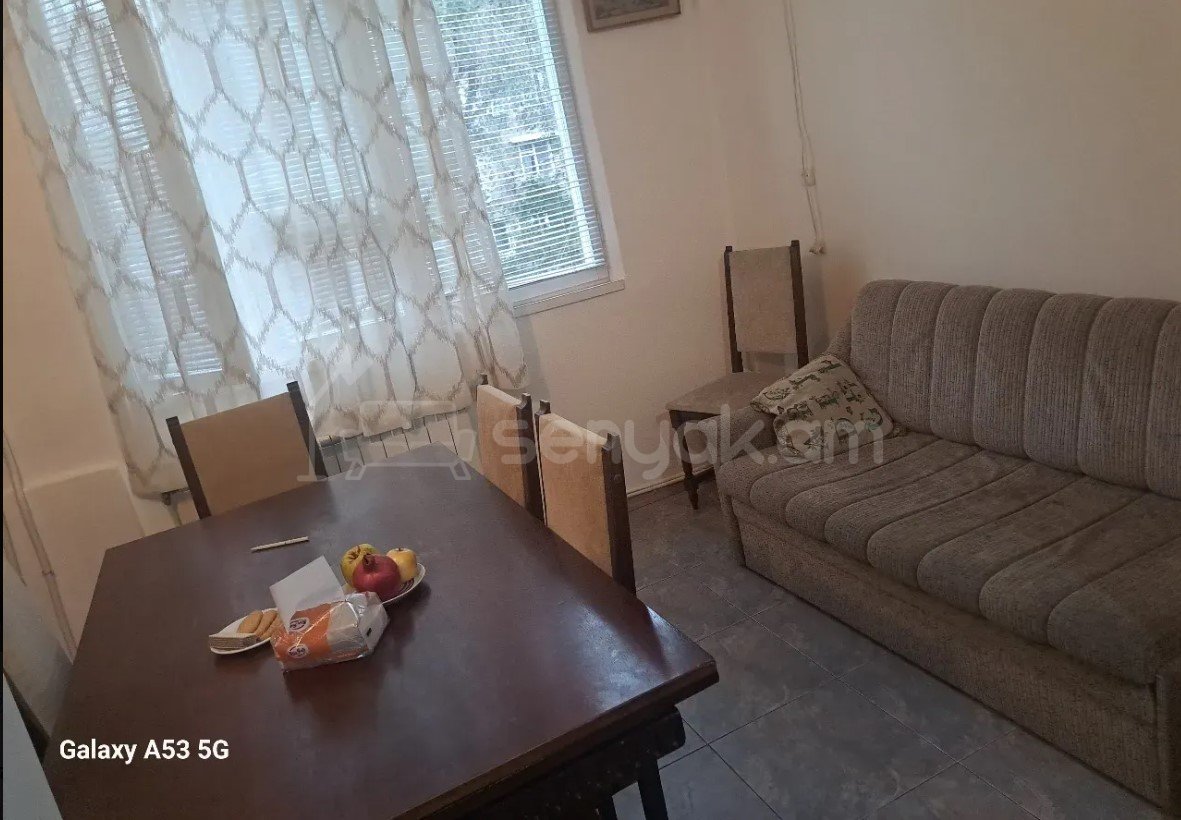 3 Սենյականոց Բնակարան Քարե Շենքում, 75քմ, 4/4 հարկ, Կապիտալ Վերանորոգված, Կահավորված