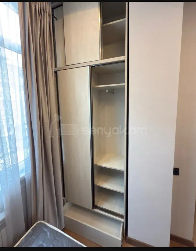 3 Սենյականոց Բնակարան, 50քմ, 8/9 հարկ, Կապիտալ Վերանորոգված, Կահավորված