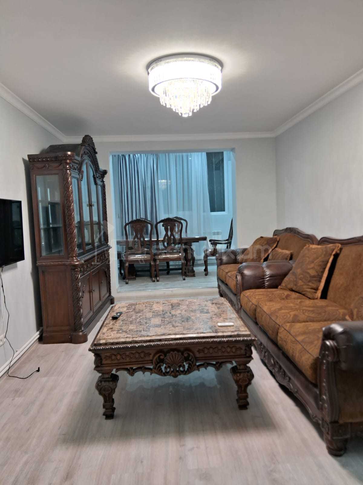 3 Սենյականոց Բնակարան Քարե Շենքում, 75քմ, 2/4 հարկ, Կապիտալ Վերանորոգված