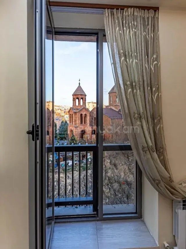 3 Սենյականոց Բնակարան Նորակառույցում, 96քմ, 5/13 հարկ, Կապիտալ Վերանորոգված, Կահավորված, Արևկող
