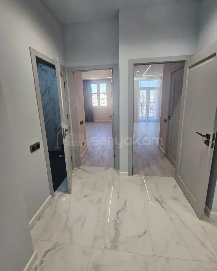 3 Սենյականոց Բնակարան Նորակառույցում, 90քմ, 13/13 հարկ, Կապիտալ Վերանորոգված