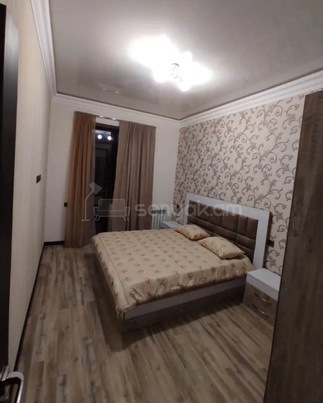 3 Սենյականոց Բնակարան Քարե Շենքում, 95քմ, 4/5 հարկ, Կապիտալ Վերանորոգված, Կահավորված, Արևկող
