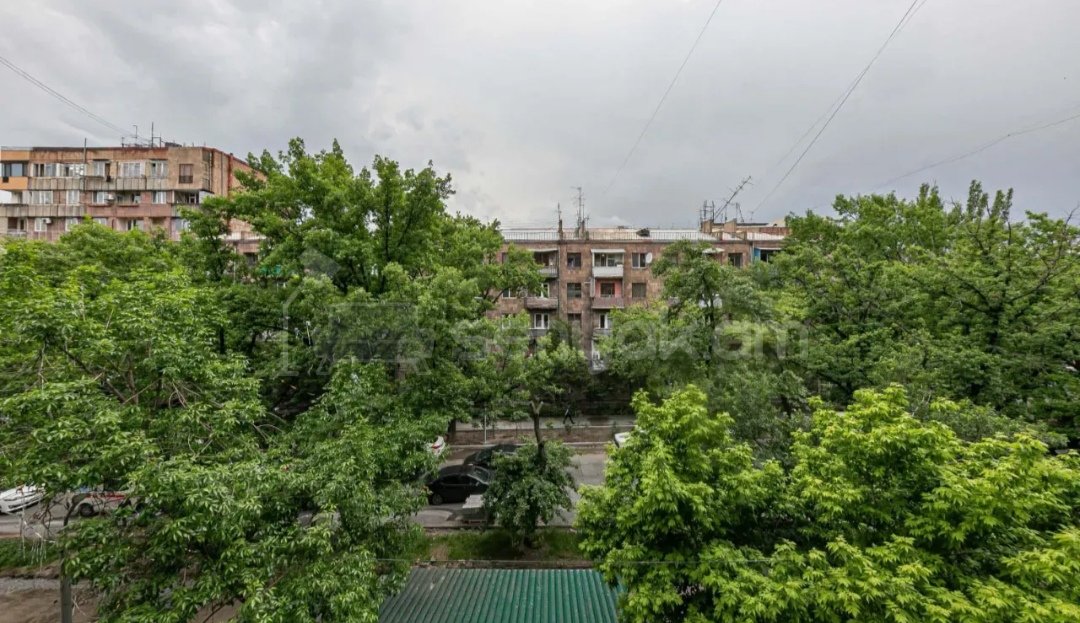 2 Սենյականոց Բնակարան Քարե Շենքում, 57քմ, 3/5 հարկ, Դիզայներական Վերանորոգված