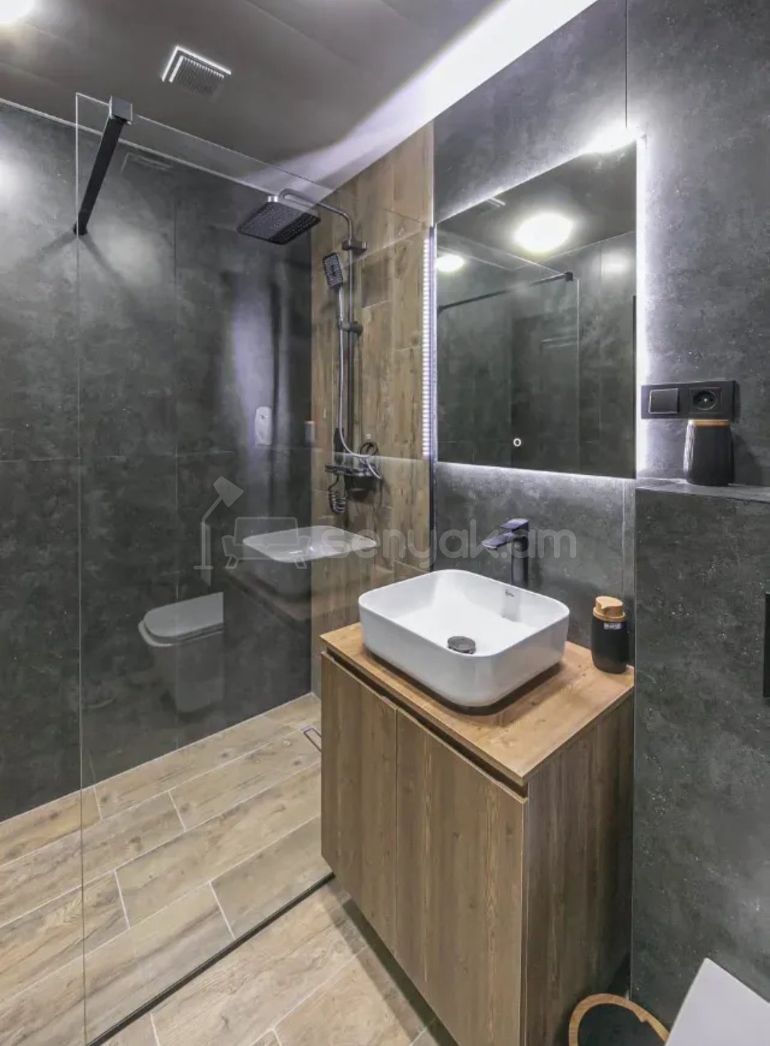 2 Սենյականոց Բնակարան Քարե Շենքում, 57քմ, 3/5 հարկ, Դիզայներական Վերանորոգված