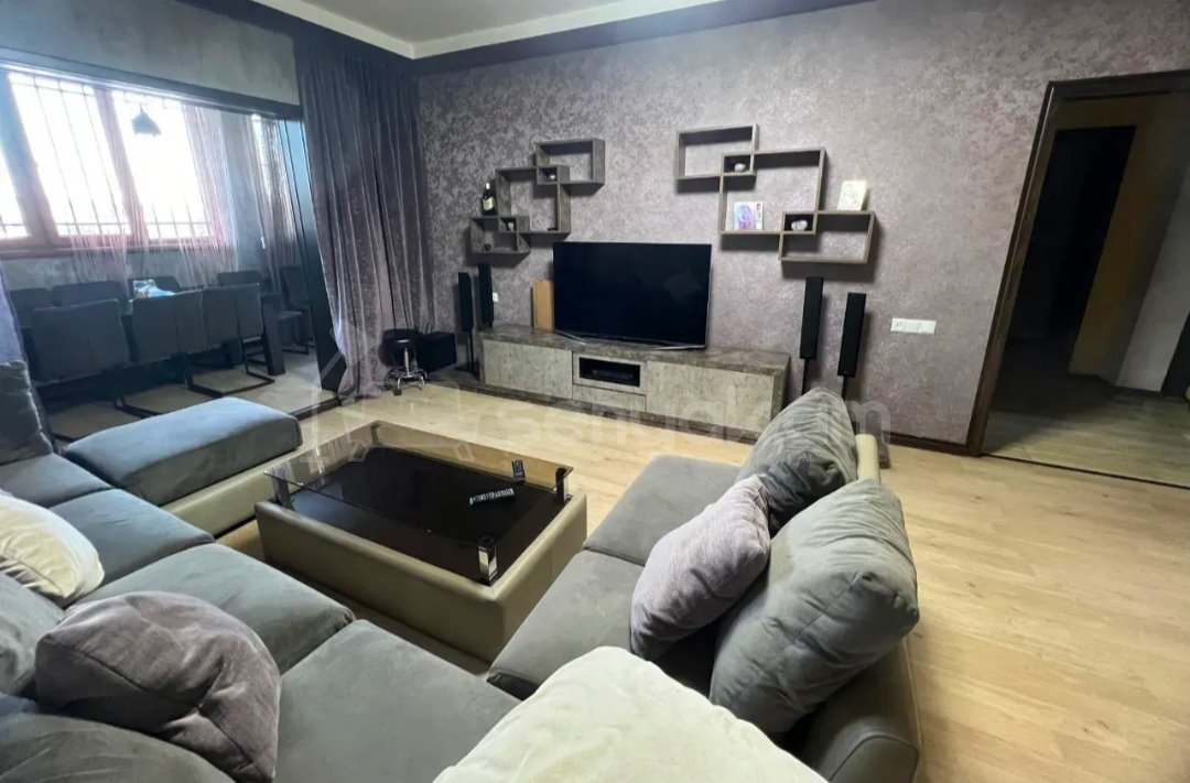 3 Սենյականոց Բնակարան, 80քմ, 1/9 հարկ, Դիզայներական Վերանորոգված