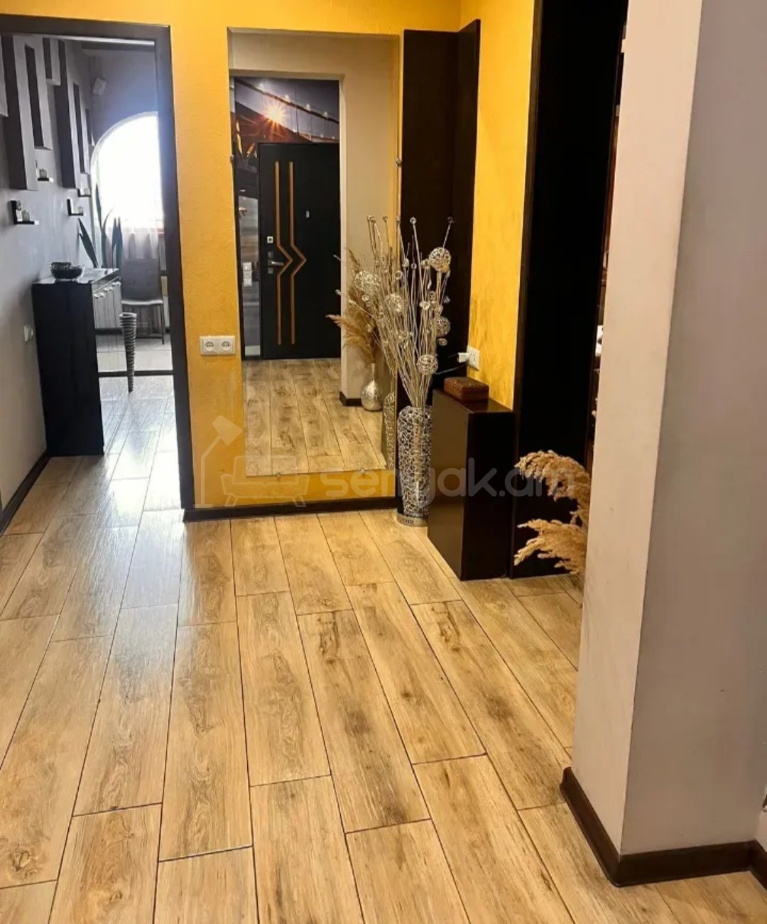 3 Սենյականոց Բնակարան, 80քմ, 1/9 հարկ, Դիզայներական Վերանորոգված
