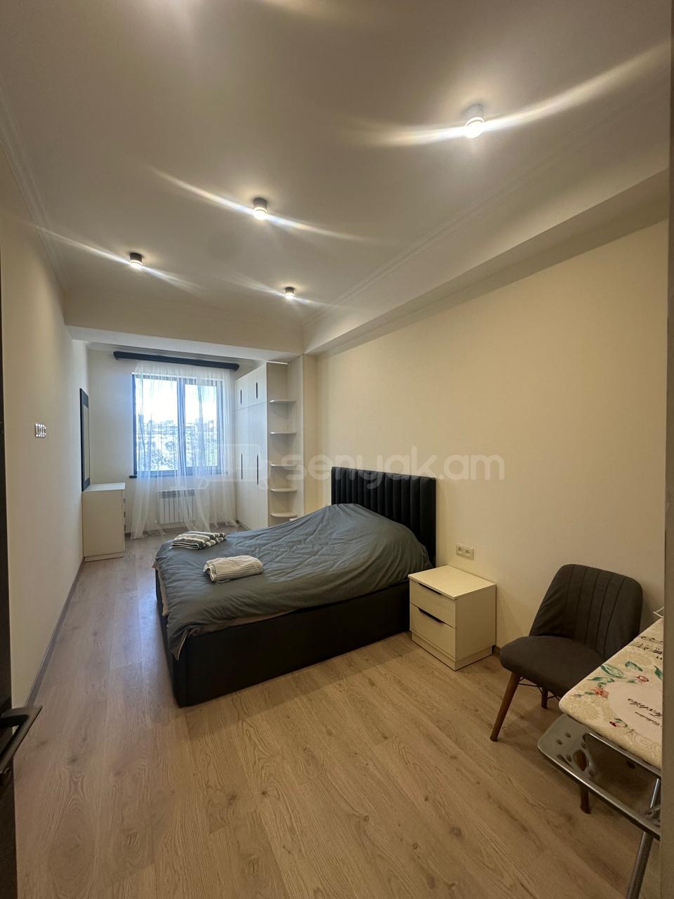 4 Սենյականոց Բնակարան Նորակառույցում, 110քմ, 11/18 հարկ, Դիզայներական Վերանորոգված