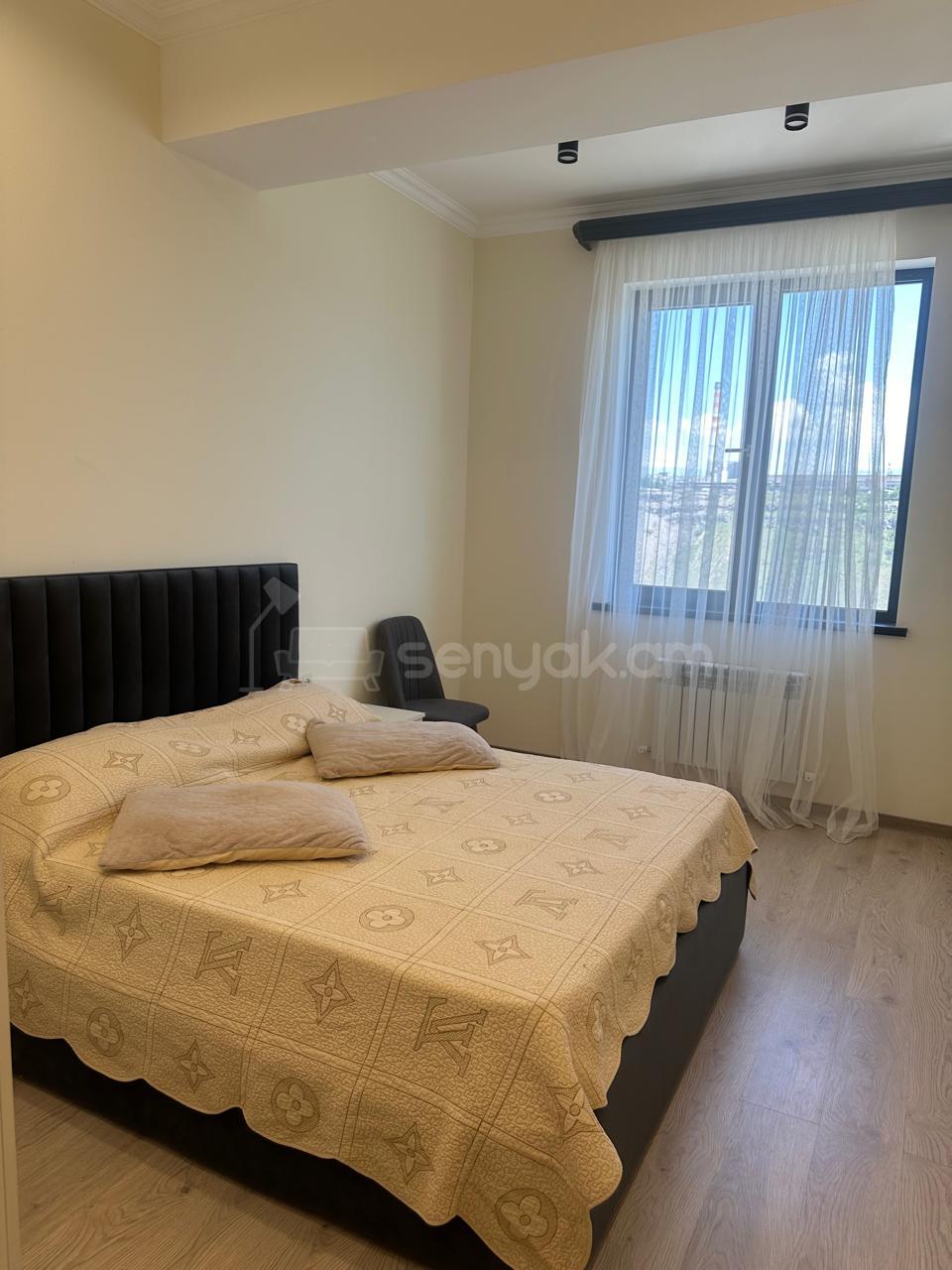 4 Սենյականոց Բնակարան Նորակառույցում, 110քմ, 11/18 հարկ, Դիզայներական Վերանորոգված