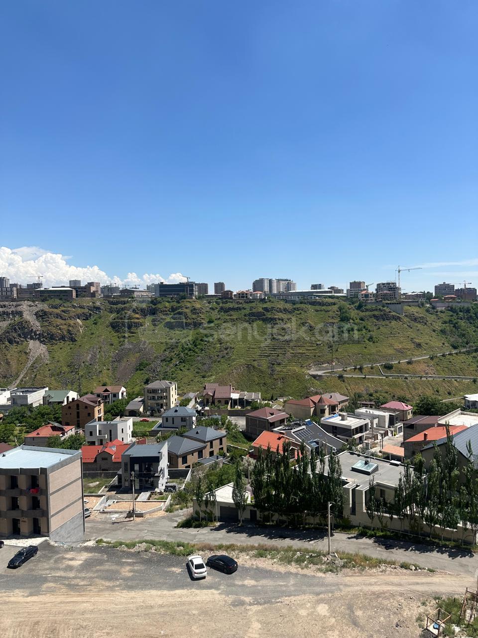 4 Սենյականոց Բնակարան Նորակառույցում, 110քմ, 11/18 հարկ, Դիզայներական Վերանորոգված