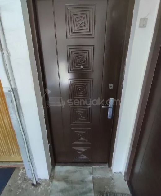1 Սենյականոց Բնակարան Քարե Շենքում, 38քմ, 4/4 հարկ, Պետական Վիճակում