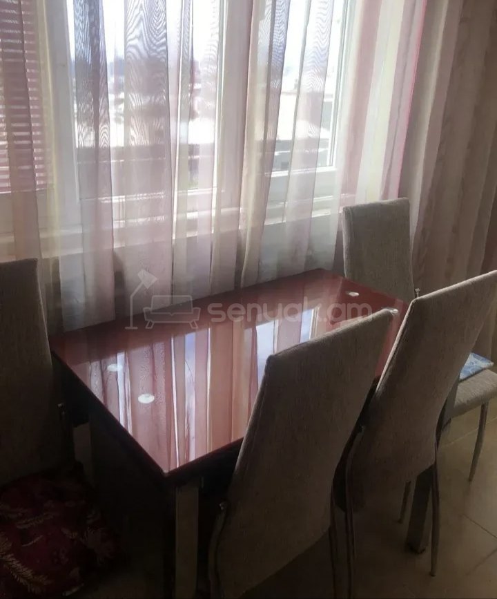 1 Սենյականոց Բնակարան, 42քմ, 5/9 հարկ, Նորմալ Վիճակում, Կահավորված, Արևկող
