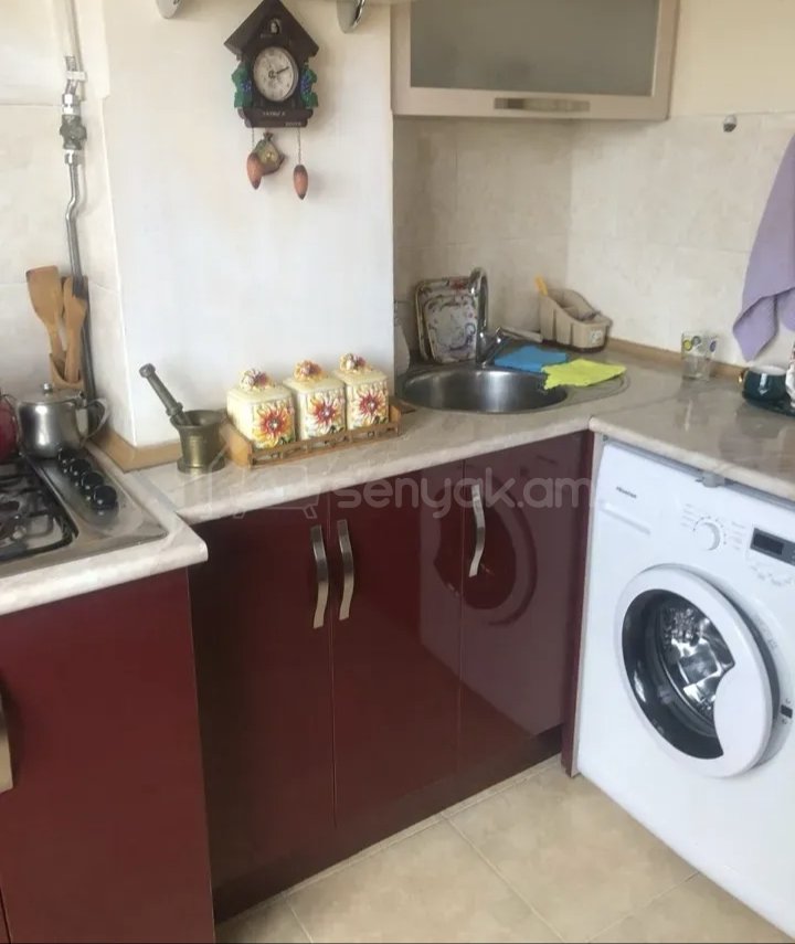 1 Սենյականոց Բնակարան, 42քմ, 5/9 հարկ, Նորմալ Վիճակում, Կահավորված, Արևկող