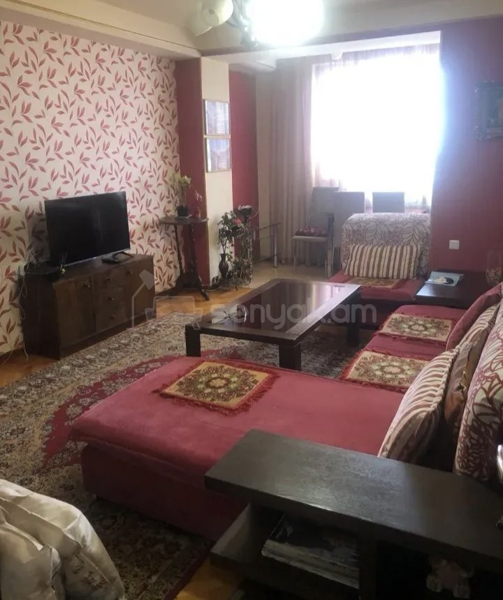 1 Սենյականոց Բնակարան, 42քմ, 5/9 հարկ, Նորմալ Վիճակում, Կահավորված, Արևկող
