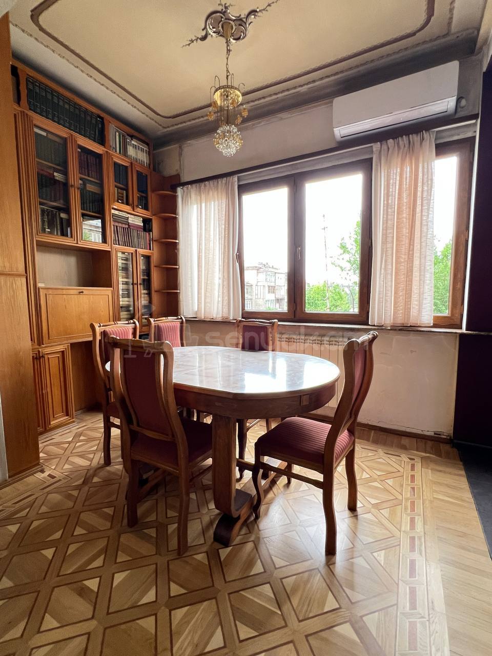 3 Սենյականոց Բնակարան Քարե Շենքում, 100քմ, 2/5 հարկ, Կապիտալ Վերանորոգված, Կահավորված