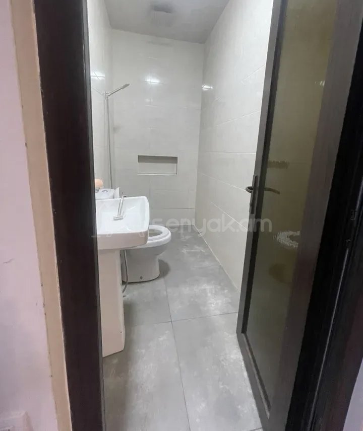 2 Սենյականոց Բնակարան Քարե Շենքում, 56քմ, 2/2 հարկ, Կապիտալ Վերանորոգված, Կահավորված