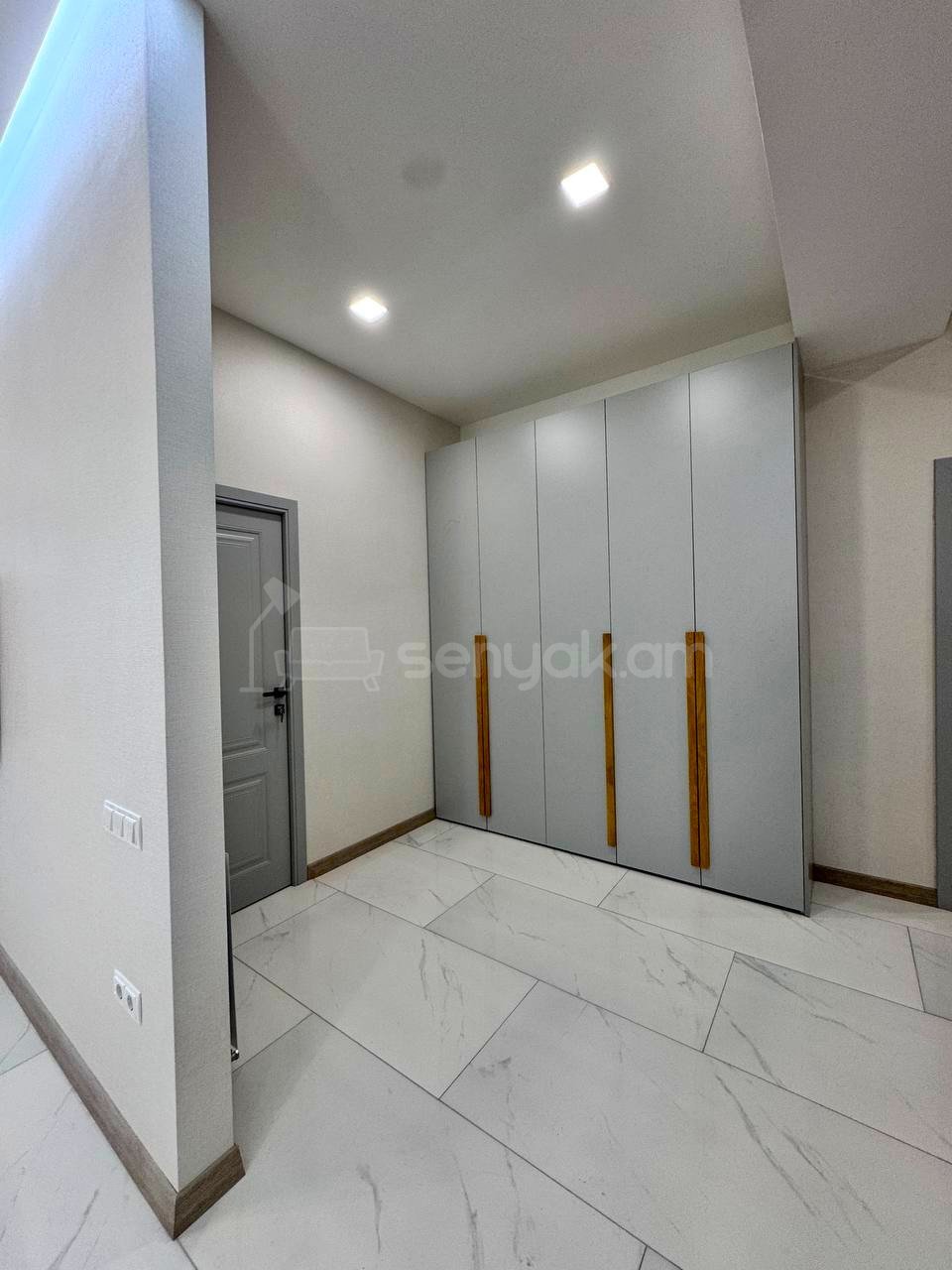 2 Սենյականոց Բնակարան Նորակառույցում, 72քմ, 4/13 հարկ, Դիզայներական Վերանորոգված
