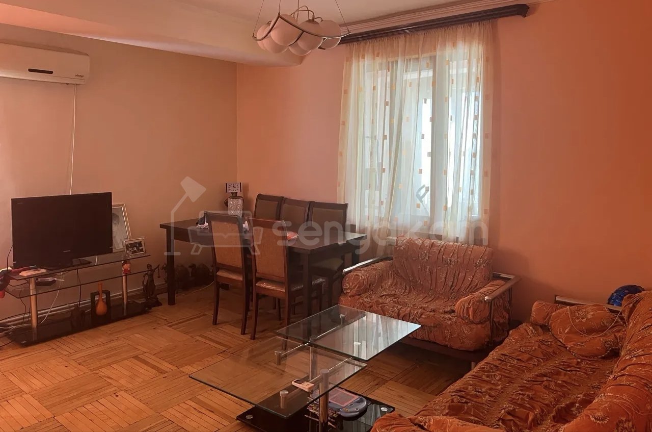 2 Սենյականոց Բնակարան, 67քմ, 10/15 հարկ, Նորմալ Վիճակում, Կահավորված, Արևկող