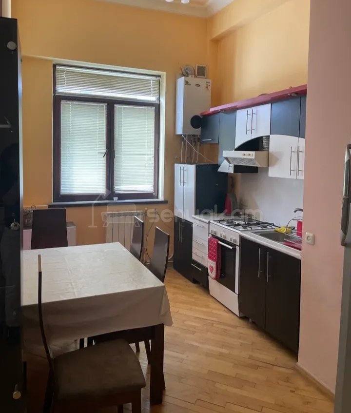 1 Սենյականոց Բնակարան, 67քմ, 7/9 հարկ, Նորմալ Վիճակում, Կահավորված, Արևկող
