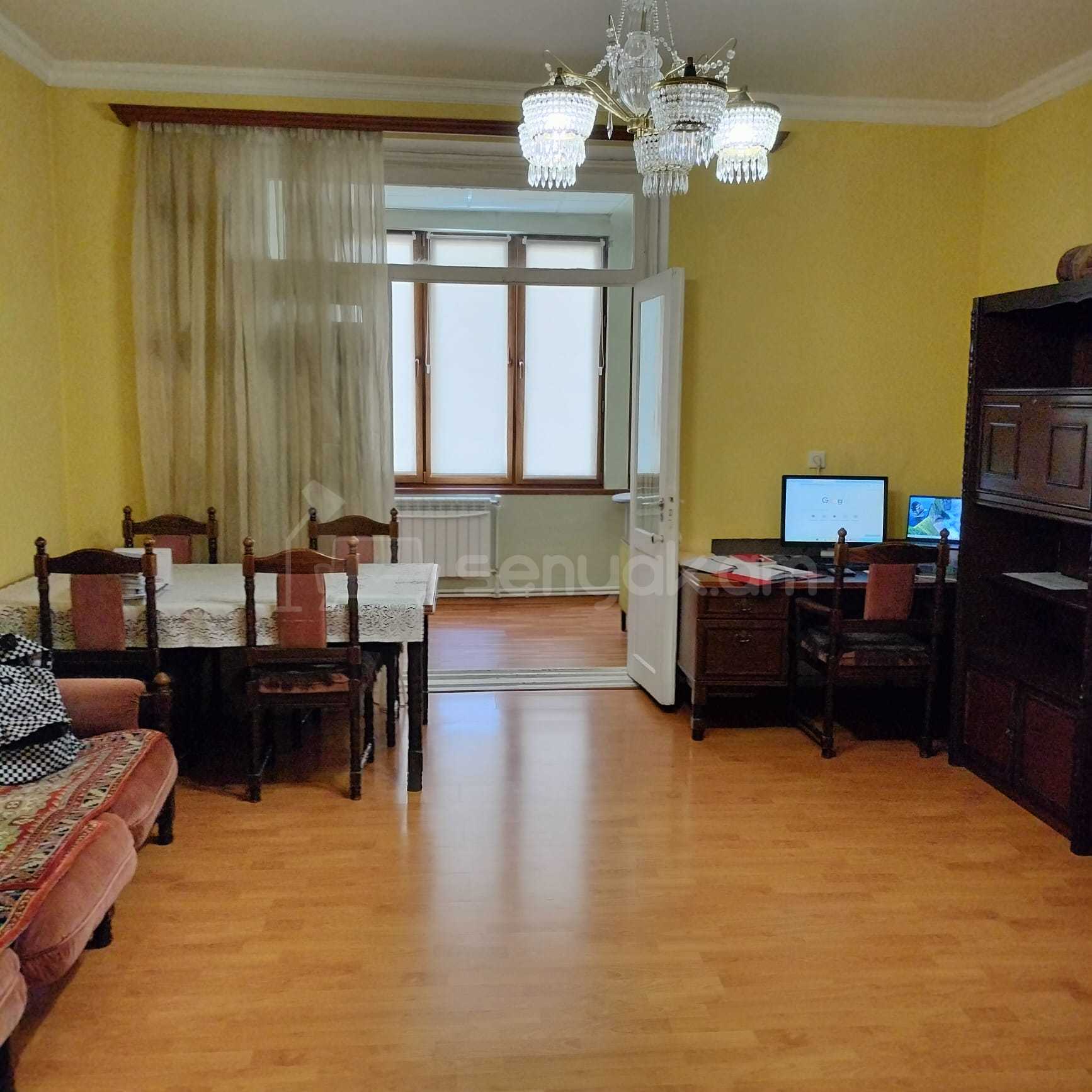 2 Սենյականոց Բնակարան Քարե Շենքում, 70քմ, 2/5 հարկ, Կապիտալ Վերանորոգված, Կահավորված, Արևկող