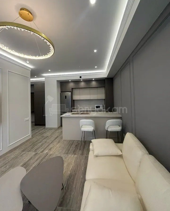 2 Սենյականոց Բնակարան Քարե Շենքում, 55քմ, 4/4 հարկ, Կապիտալ Վերանորոգված
