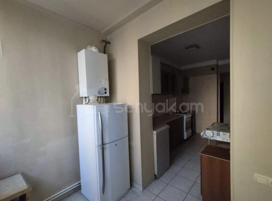 3 Սենյականոց Բնակարան, 75քմ, 2/9 հարկ, Նորմալ Վիճակում, Կահավորված