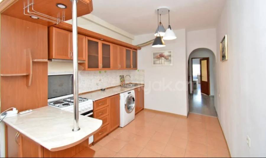 3 Սենյականոց Բնակարան, 75քմ, 9/9 հարկ, Կապիտալ Վերանորոգված, Կահավորված, Արևկող