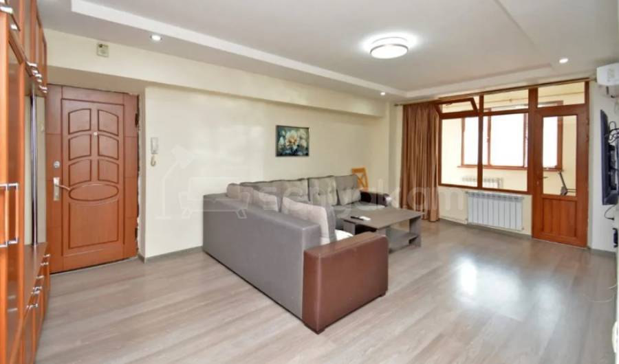 3 Սենյականոց Բնակարան, 75քմ, 9/9 հարկ, Կապիտալ Վերանորոգված, Կահավորված, Արևկող