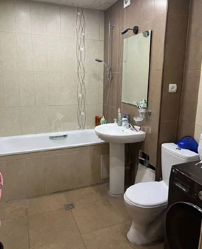 2 Սենյականոց Բնակարան, 65քմ, 2/9 հարկ, Կապիտալ Վերանորոգված